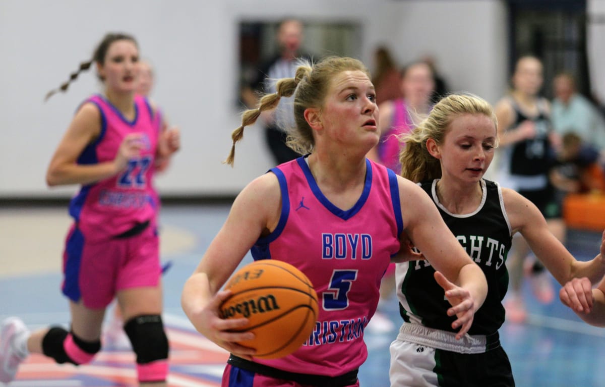 Lady Broncos smash Sequatchie County