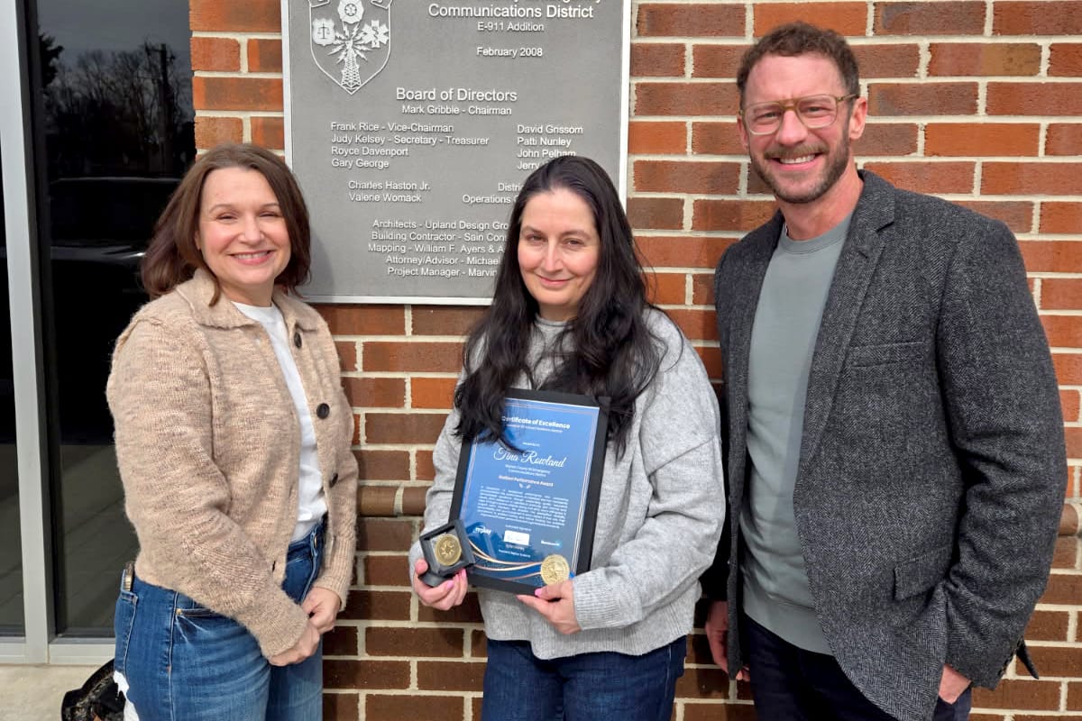 911 center veteran recognized