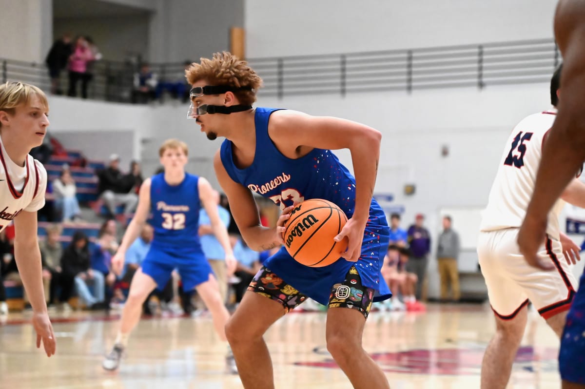 Pioneers ‘Cook’ Cavs, return to win column