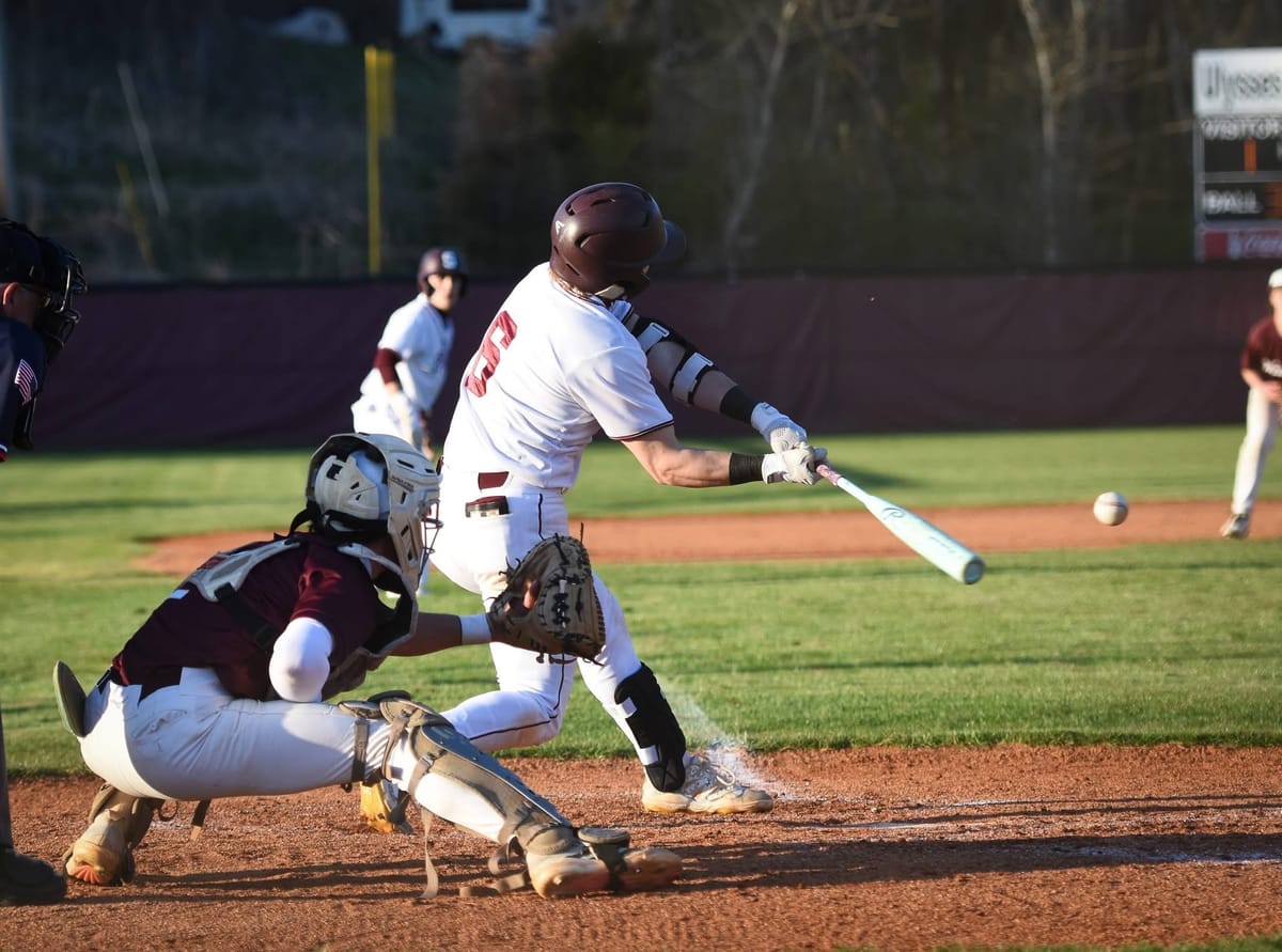 Adams, Pionke lead Warriors to much-needed win