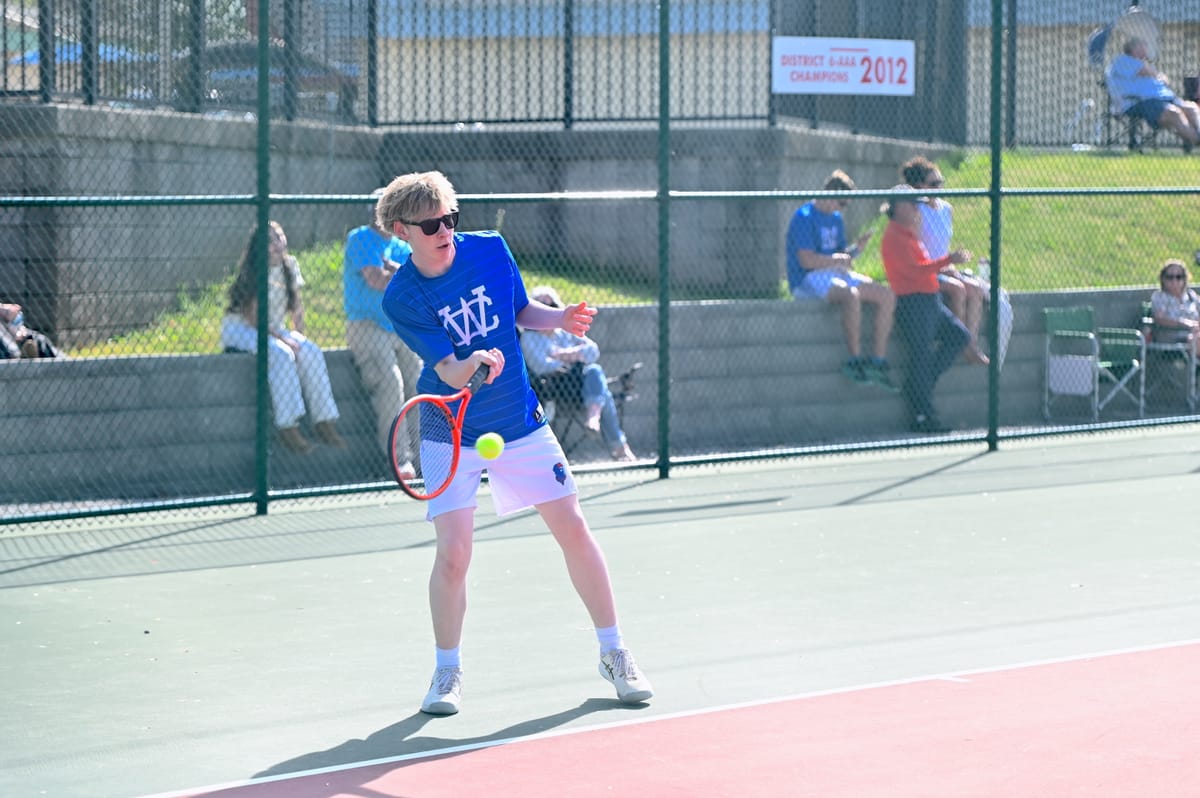 WCHS tennis swept by Lincoln