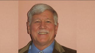 Holcomb makes the Hall