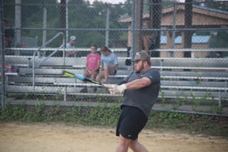 Has Beens get first win