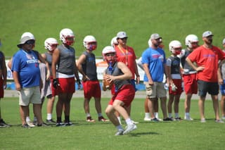 Belew announces freshman schedule