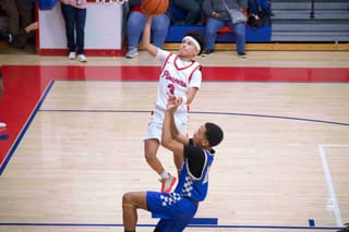 Pioneers bounce back with win over Eagles