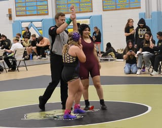 Weekend wins and pins for the Warriors