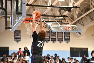 Pioneers cage Cougars