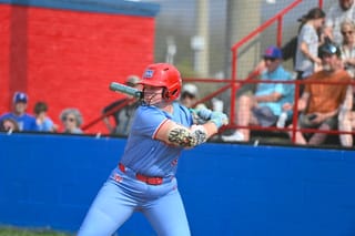 Lady Pioneers split first day at Warrior Classic