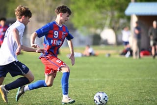 Pioneers rout Rebels, 8-1