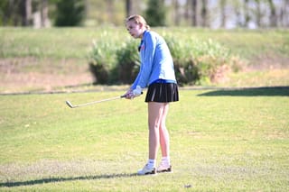WCMS golf falls in home tri-match
