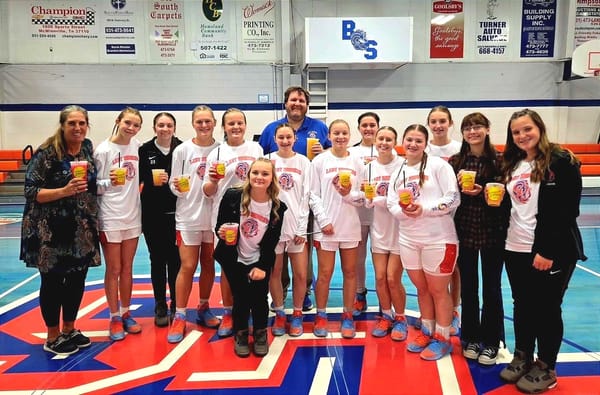 Boyd stampedes to 3-0 start