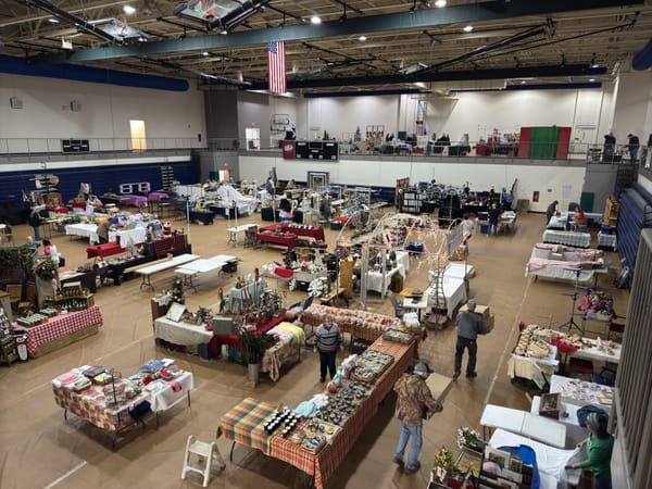 Crafts fair ushers in holiday season this weekend