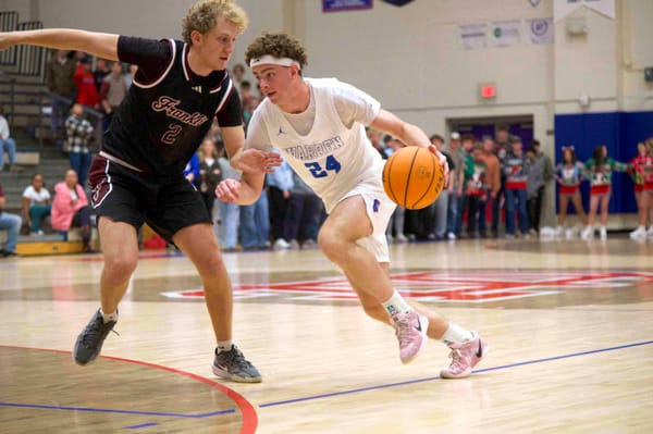 Admirals sink Pioneers