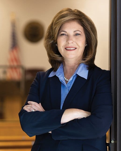 'Lisa Z' gunning for former job