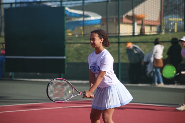 Split decision for WCMS tennis