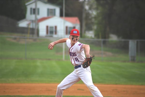 Young Pioneers complete sweep