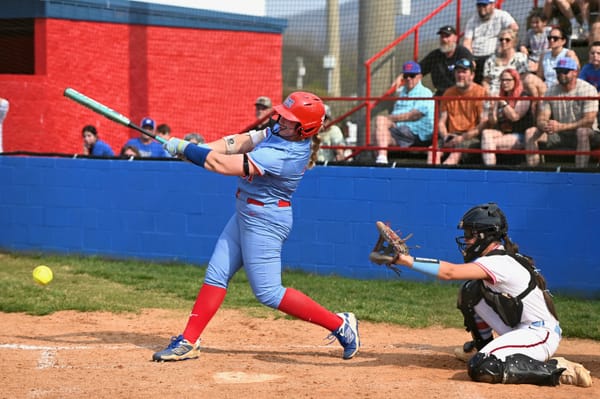 Lady Pioneers strike back against Oakland