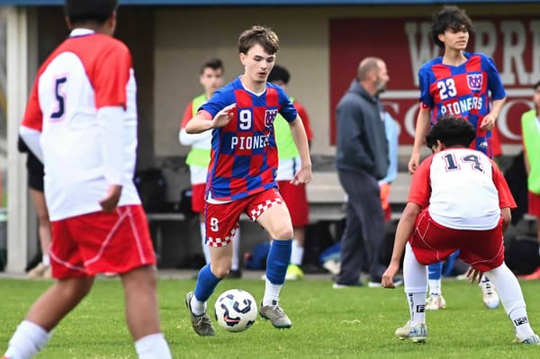 Pioneers Stonewall Panthers