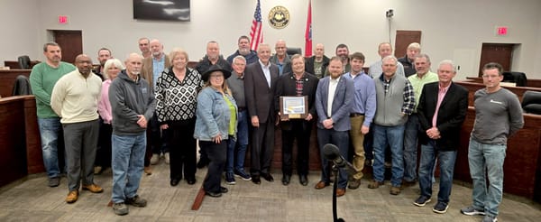 State honors commission for airport management