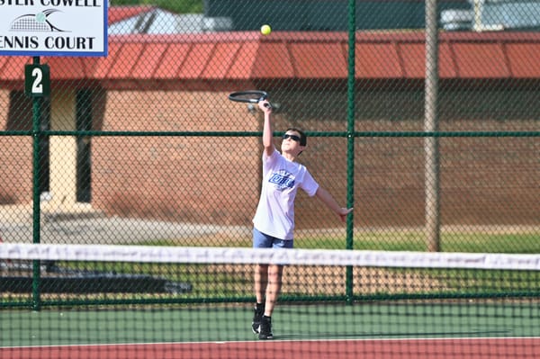 WCMS tennis splits Coffee